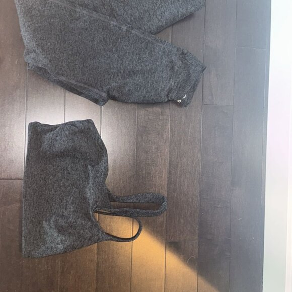 SET: Bombshell Sportswear Charcoal Leggings & Bra - Picture 2 of 2